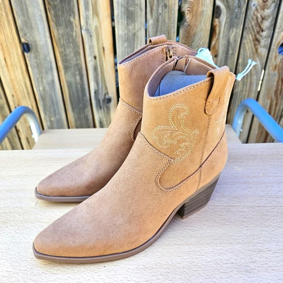 Faux Leather Western Boots Womens Size 8 - Picture 9 of 16